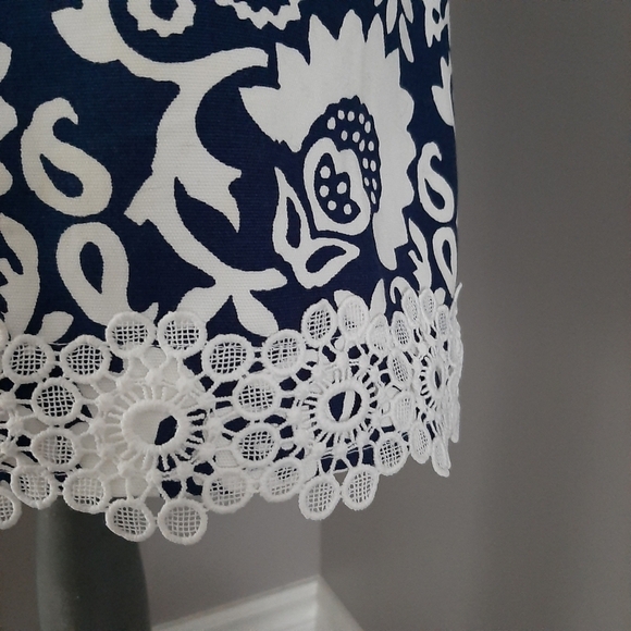 Talbots Lace Trim Floral Stretch Skirt - Picture 4 of 10